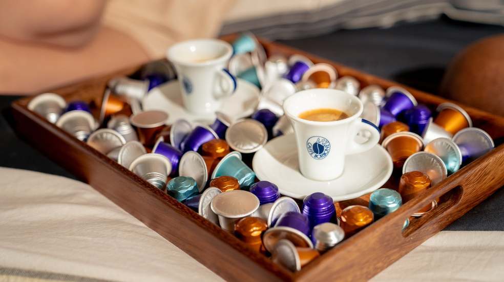 Gift Set Coffee with Espresso Cups and Nespresso Pods